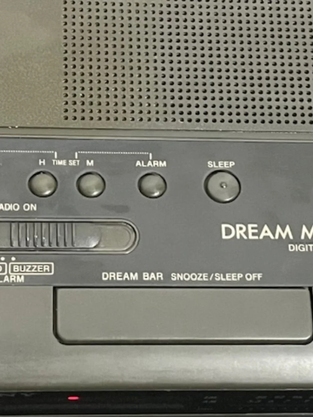 Sony Dream Machine ICF-C240